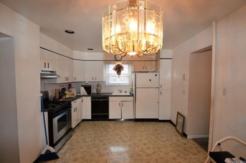 21 High St, Mount Vernon NY 10550-1803 exterior