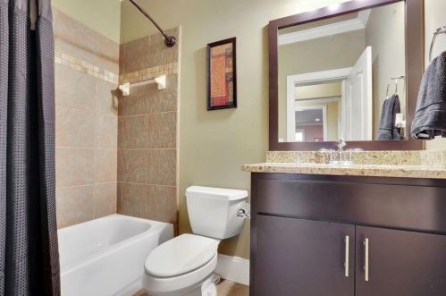 8069 Kenstone Ct, Atlanta GA 30350-4160 exterior