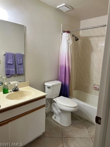 3295 5 Ave, Naples FL 34117-4114 exterior