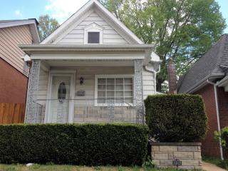1012 Yale Ave, Saint Louis MO  63117-1821 exterior
