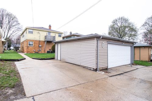 4068 85th St, Milwaukee WI  53222-1819 exterior