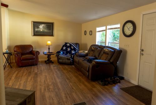 4502 Carolyn Ct, Tampa, FL 33610-7379