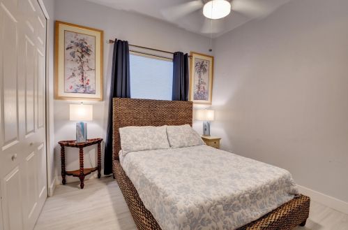 5254 Landon Cir, Boynton Beach FL 33437-1668 exterior