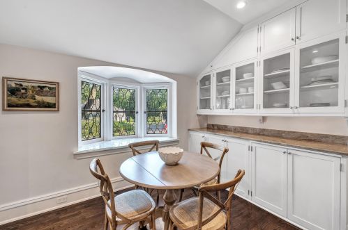 1469 Lilac Ln, Milwaukee WI  53217-2960 exterior