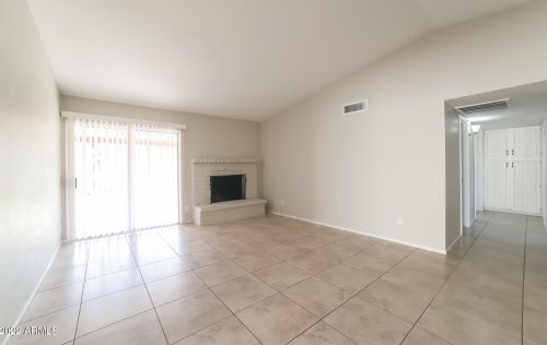 4207 Christy Dr, Phoenix AZ  85029-3912 exterior