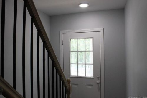 65 High St, Vernon CT 06066-3638 exterior