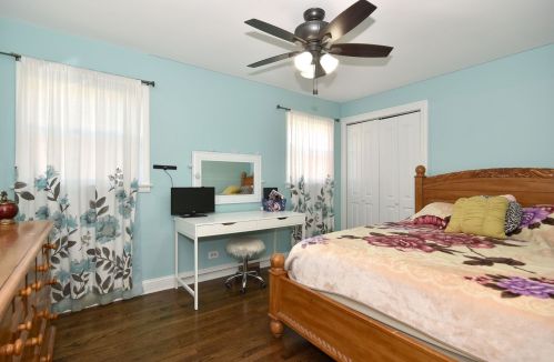 6004 60 St, Chicago IL 60638-4315 exterior