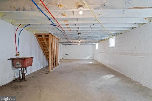 408 Custer Ave, Manor PA 19036-1730 exterior