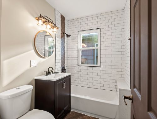 12051 Ln Salle St, Chicago IL 60628-6619 exterior