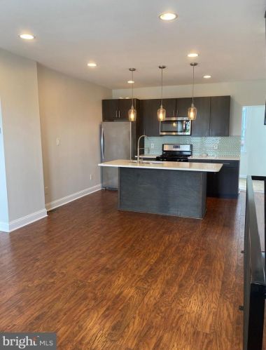 2639 Aramingo Ave, Philadelphia PA  19125-2331 exterior