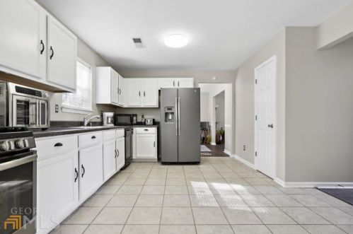 3513 Cameo Ct, Lithonia GA  30039-4844 exterior