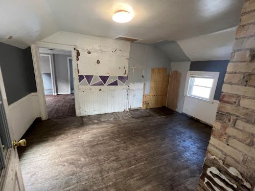 146 Straight Ave, Grand Rapids MI 49504-5690 exterior