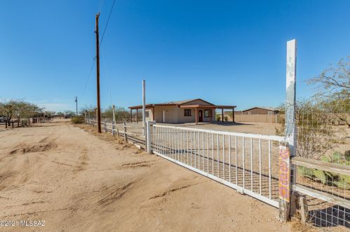 8880 Alice Vail Ln, Tucson AZ  85736-1817 exterior