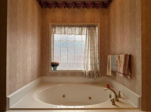 504 Hickory Leaf Ct, Lumberton NC 28358-2336 exterior