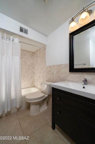 4950 Bermuda St, Tucson AZ 85712-2020 exterior