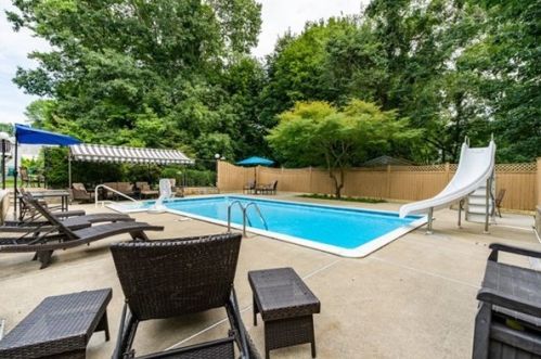 17 Maplewood Rd, Lynn, MA 01904-2003