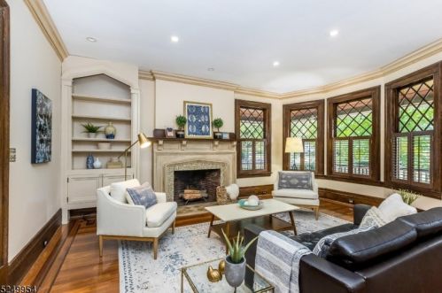 181 Smt Ave, Montclair NJ 07043-1817 exterior