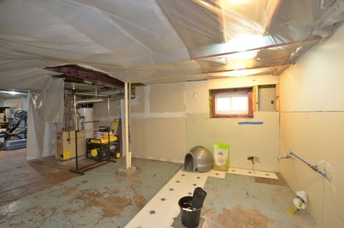 5040 Avers Ave, Chicago IL 60625-6012 exterior