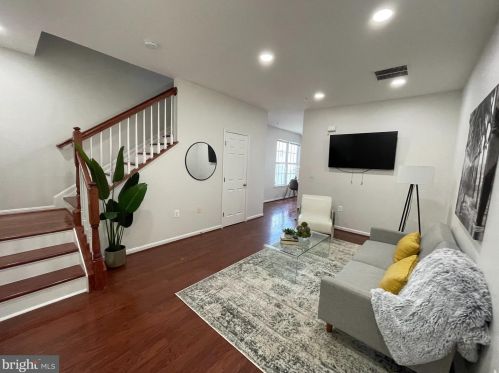 1423 Tobias Dr, Washington, DC 20020-2953