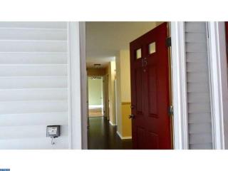 15 Quince Ct, Trenton NJ  08648-4801 exterior