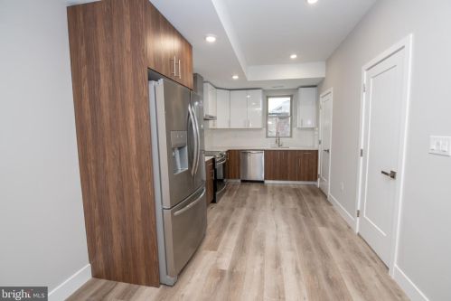 2213 Emerald St, Philadelphia PA 19134-3548 exterior