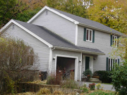 62 Cummings Rd, Newton, MA 02459-1753