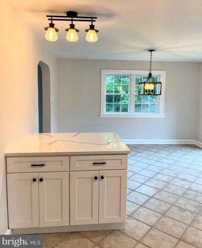 208 Governors Dr, Media PA 19086-6622 exterior