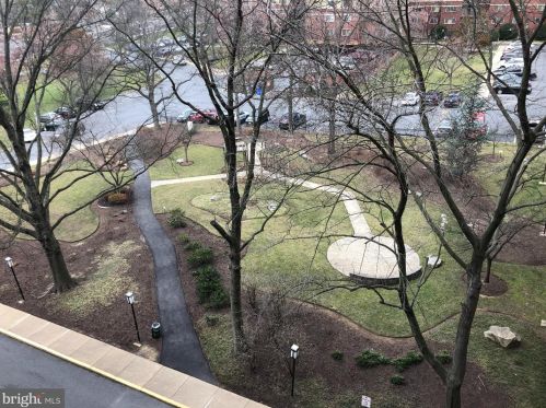 7333 New Hampshire Ave, Silver Spring MD  20912-6958 exterior