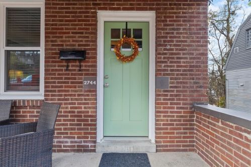 2744 Connecticut Ave, Pittsburgh PA  15216-1933 exterior