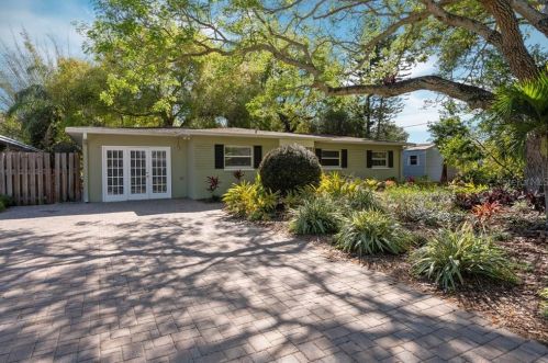 4322 Thatcher Ave, Tampa, FL 33611-1326