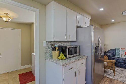 1433 Montclair Dr, Modesto CA  95350-0647 exterior