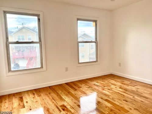 25 Highland St, Paterson NJ  07524-1711 exterior