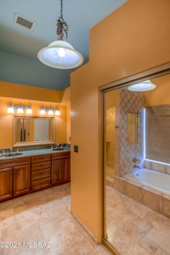 5125 Condor Dr, Tucson AZ 85742-9405 exterior