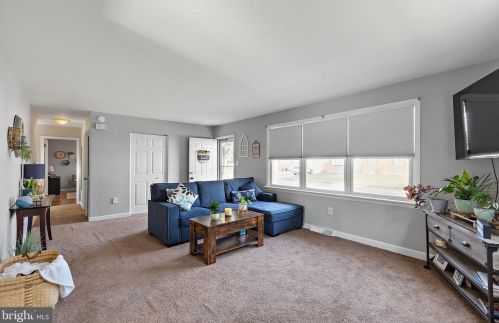 623 11th St, New Castle DE  19720-6020 exterior