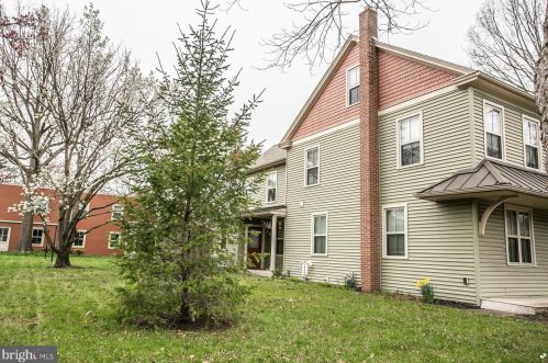 245 Hanover St, Pottstown PA  19464-5303 exterior