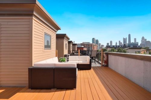 648 Oak St, Chicago IL  60610-7298 exterior