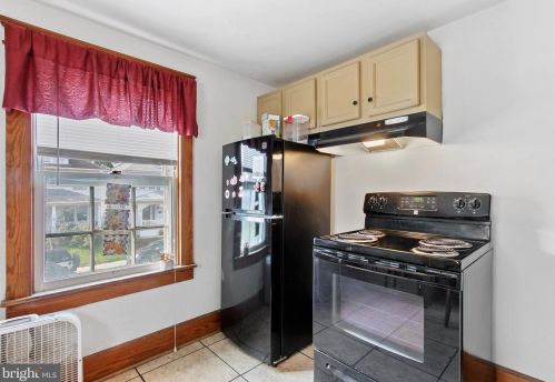 406 Fulton St, Hanover PA 17331-2723 exterior