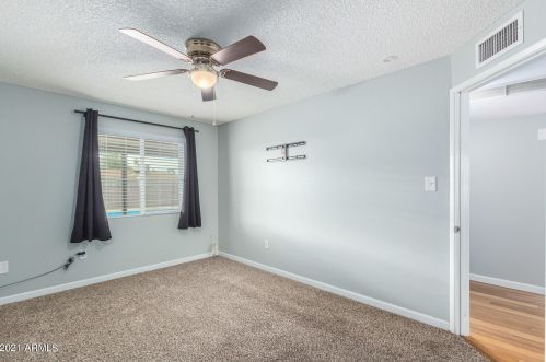 4045 Crocus Dr, Phoenix AZ 85032-5417 exterior