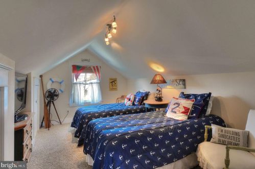 121 3 St, Lewes DE 19958-1328 exterior