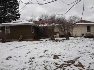 123 19th Ave, Hopkins, MN 55343-6977