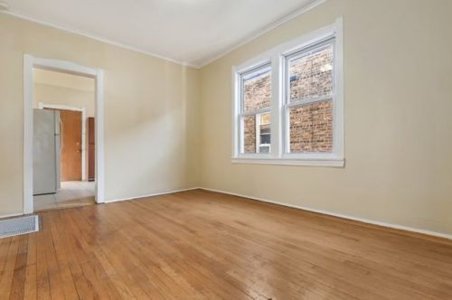 1725 Meade Ave, Chicago IL 60634-5023 exterior