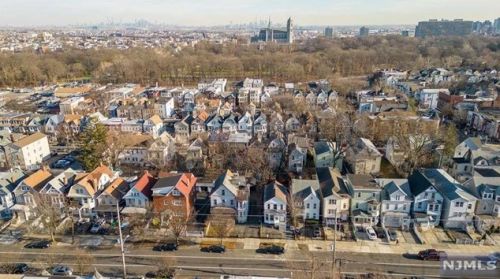 237 7th St, Newark NJ 07107-2728 exterior