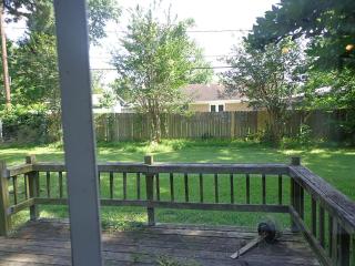 7714 Sterlingshire St, Houston TX  77016-3944 exterior