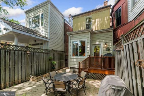 709 Capitol St, Washington DC 20003-1711 exterior