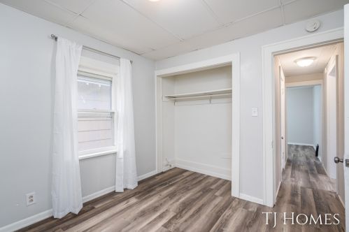 967 Emerson Ave, Meskegon MI  49442-5131 exterior