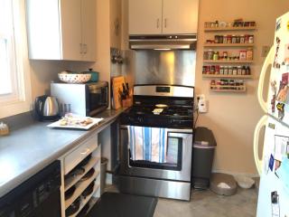 436 Elizabeth St, Pittsburgh PA  15207-1824 exterior