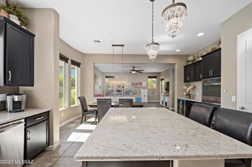 8499 National Dr, Tucson AZ 85742-8526 exterior