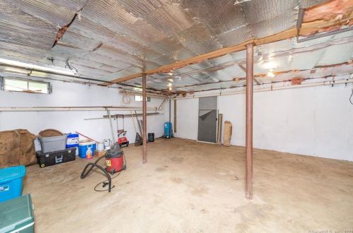 210 Geer Rd, Exeter CT 06249-2604 exterior