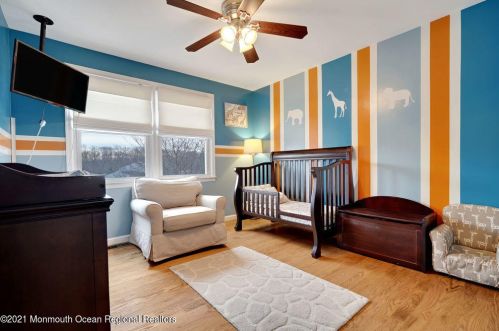 46 Brookside Rd, Edison NJ 08817-4618 exterior