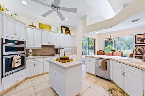 2565 68 St, Naples FL 34105-7225 exterior